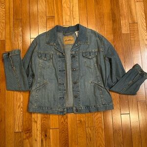 Levi Strauss size large blue denim jacket excellent condition